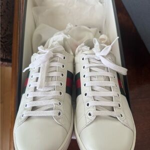 AUTHENTIC Gucci White Sneakers